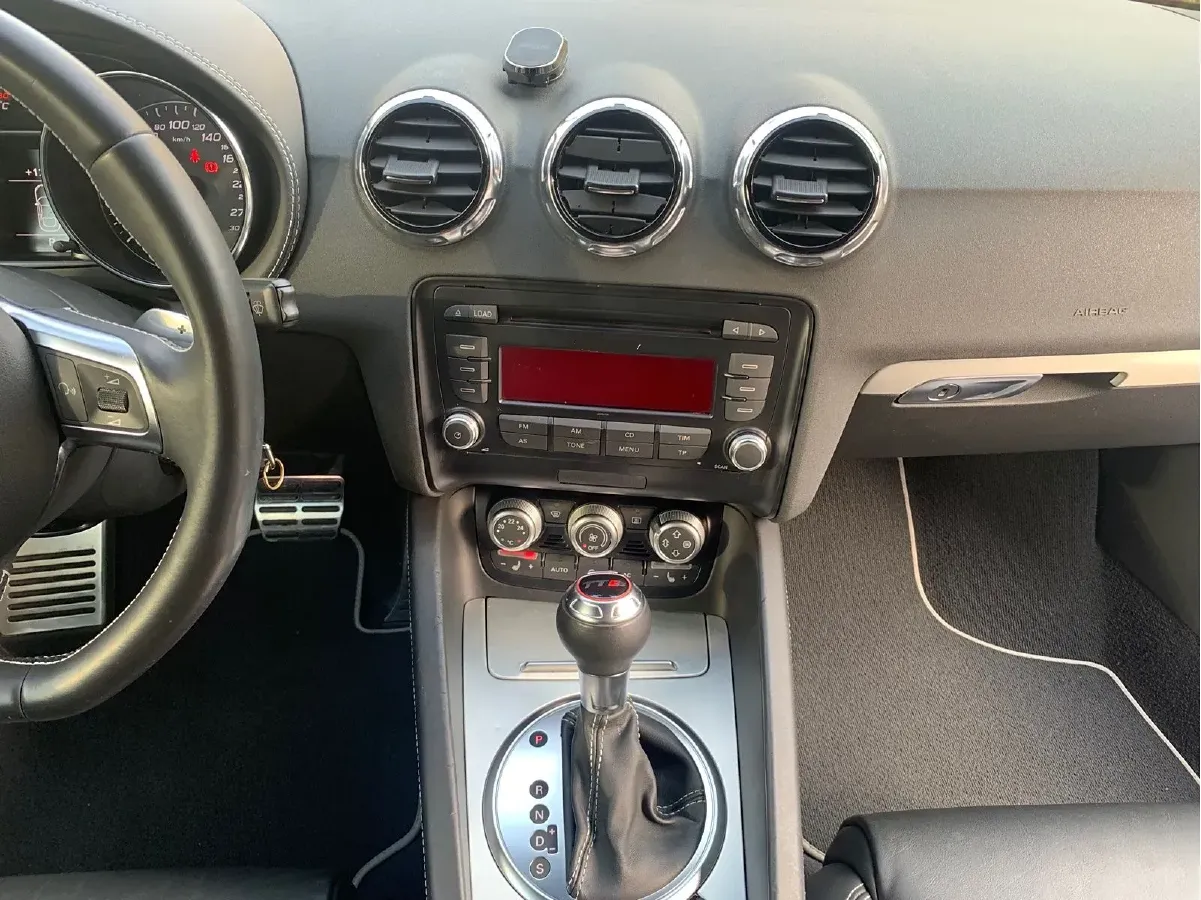 2013 Audi TTS 2.0T 272HP L4 6DCT,autocango,china used car exporter,china ev exporter,chinese used car exporter,chinese used ev exporter