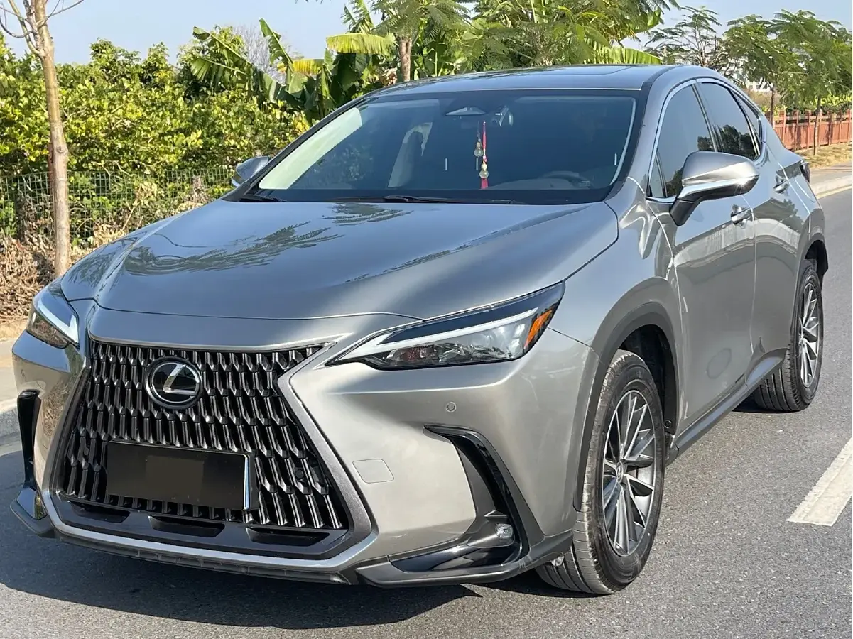 2023 Lexus NX 2.5L 189HP L4 E-CVT Hybrid