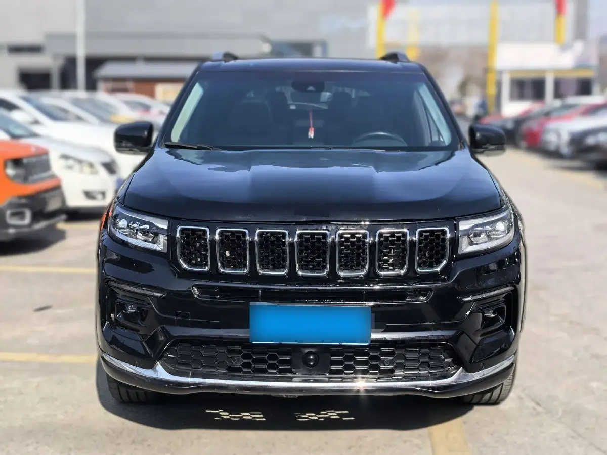 2020 Jeep Grand Commander 2.0T 265HP L4 9AT,autocango,china used car exporter,china ev exporter,chinese used car exporter,chinese used ev exporter