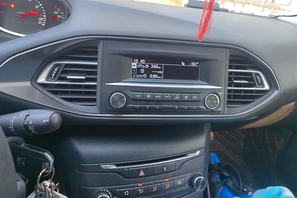 2015 Peugeot 308S 1.2T 136HP L3 6AT,autocango,china used car exporter,china ev exporter,chinese used car exporter,chinese used ev exporter