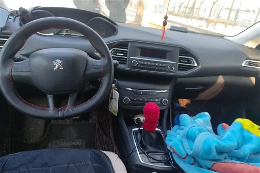 2015 Peugeot 308S 1.2T 136HP L3 6AT,autocango,china used car exporter,china ev exporter,chinese used car exporter,chinese used ev exporter