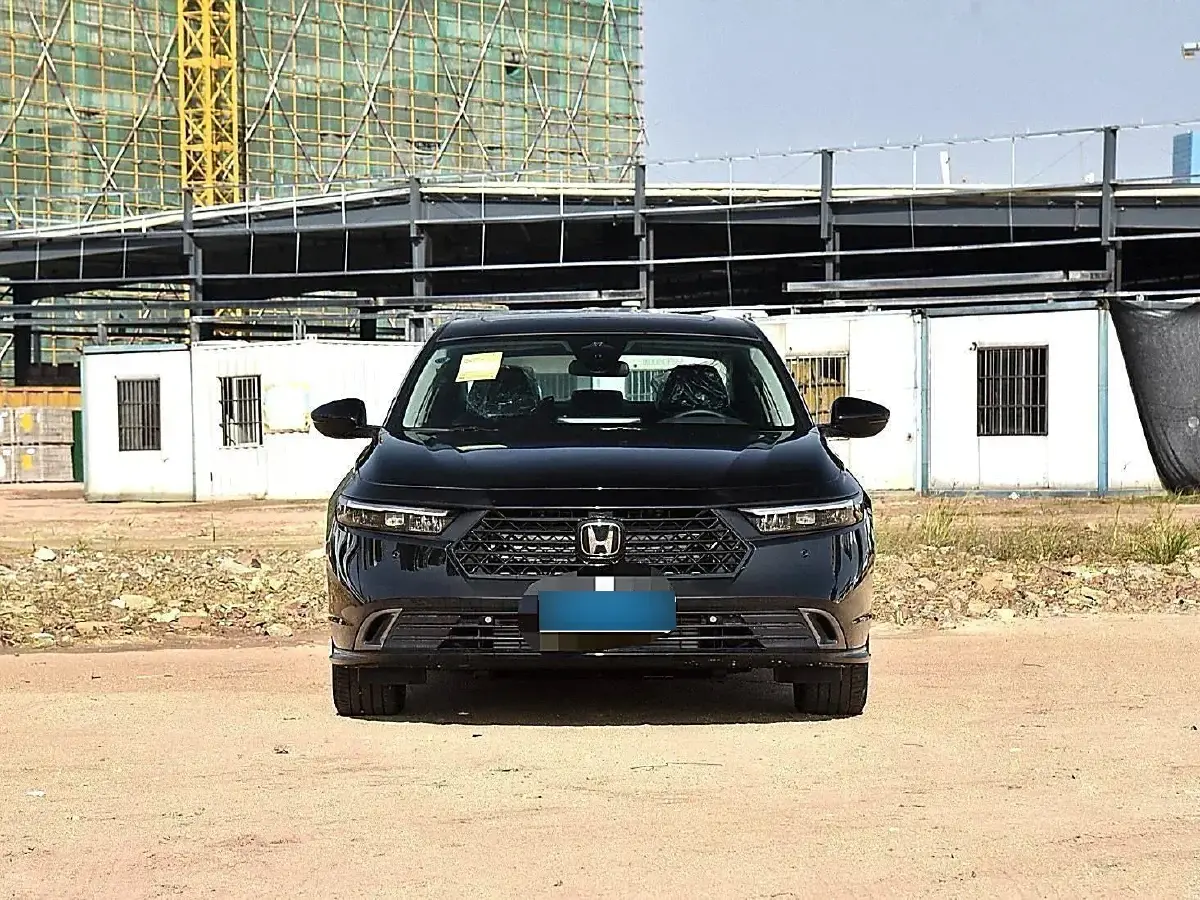 2025 Honda Accord 1.5T 192HP L4 CVT