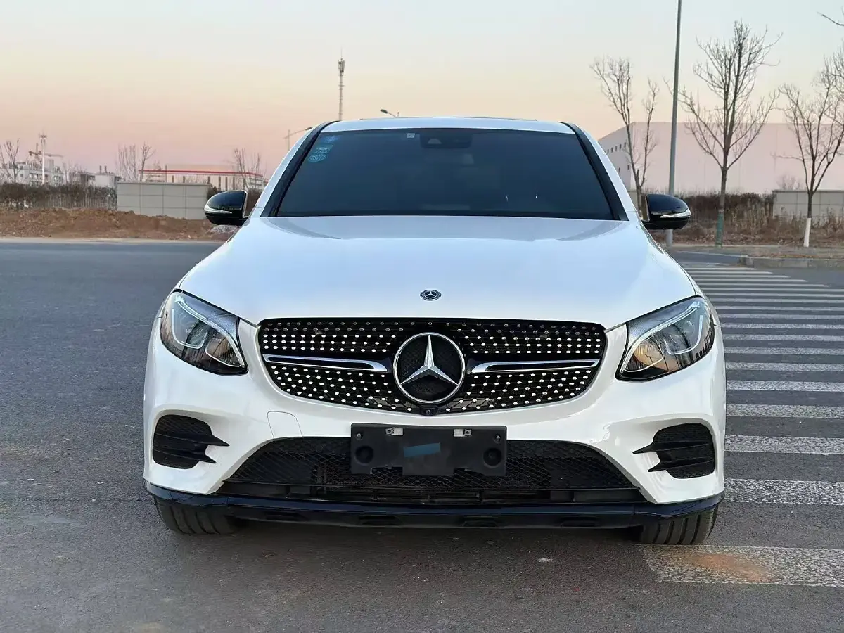 2019 Mercedes-Benz GLC Coupe 2.0T 211HP L4 9AT