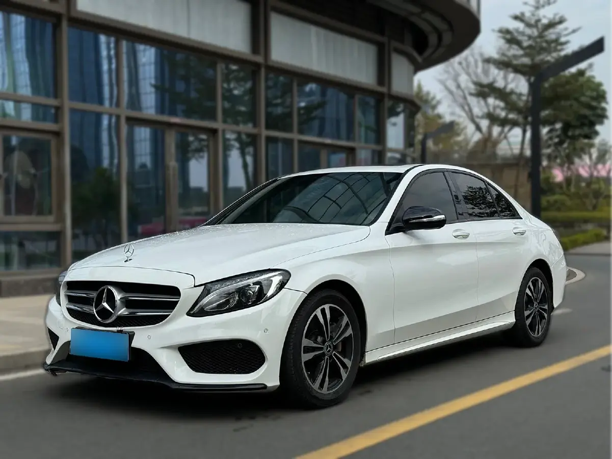 2018 Mercedes-Benz C Class 2.0T 184HP L4 9AT