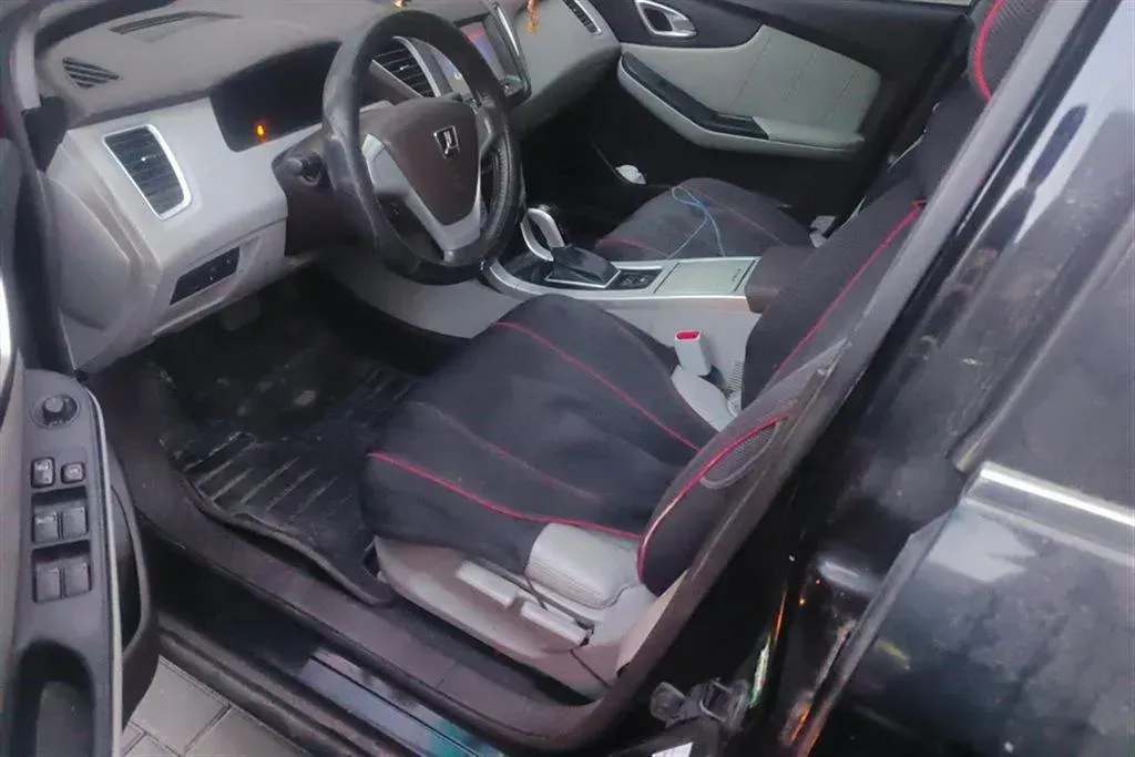 2014 Luxgen 5 1.8T 154HP L4 5AT,autocango,china used car exporter,china ev exporter,chinese used car exporter,chinese used ev exporter