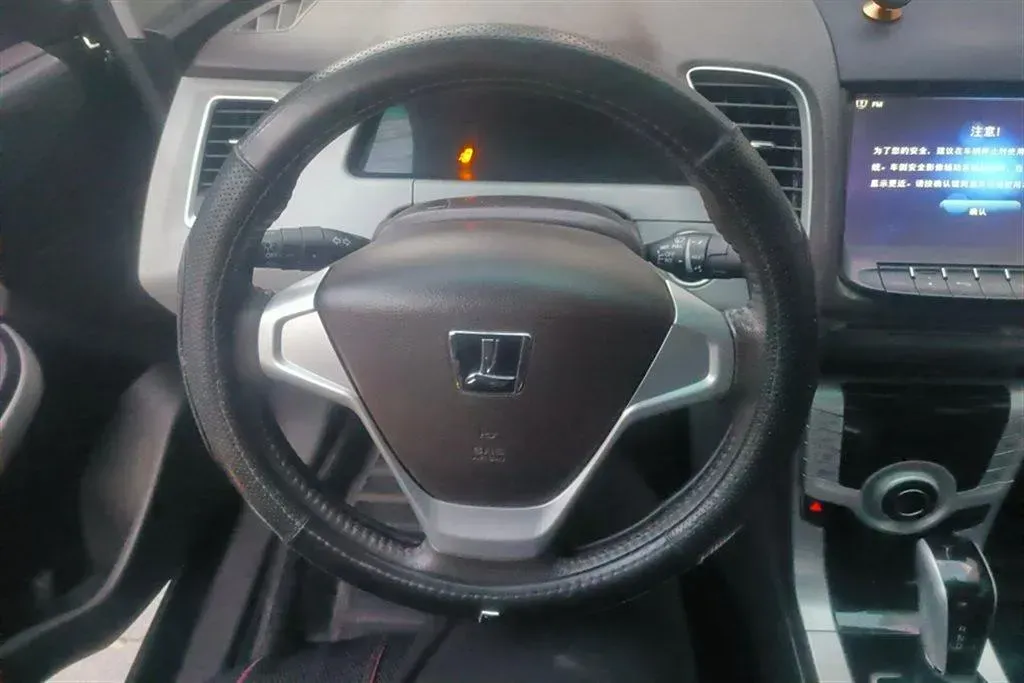 2014 Luxgen 5 1.8T 154HP L4 5AT,autocango,china used car exporter,china ev exporter,chinese used car exporter,chinese used ev exporter