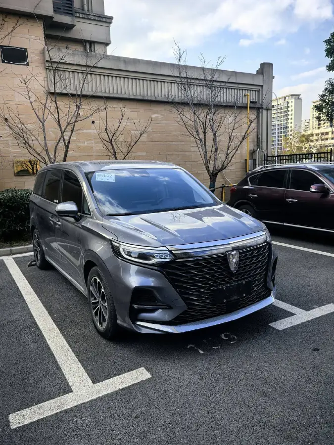 2021 Roewe iMAX8 2.0T 234HP L4 8AT