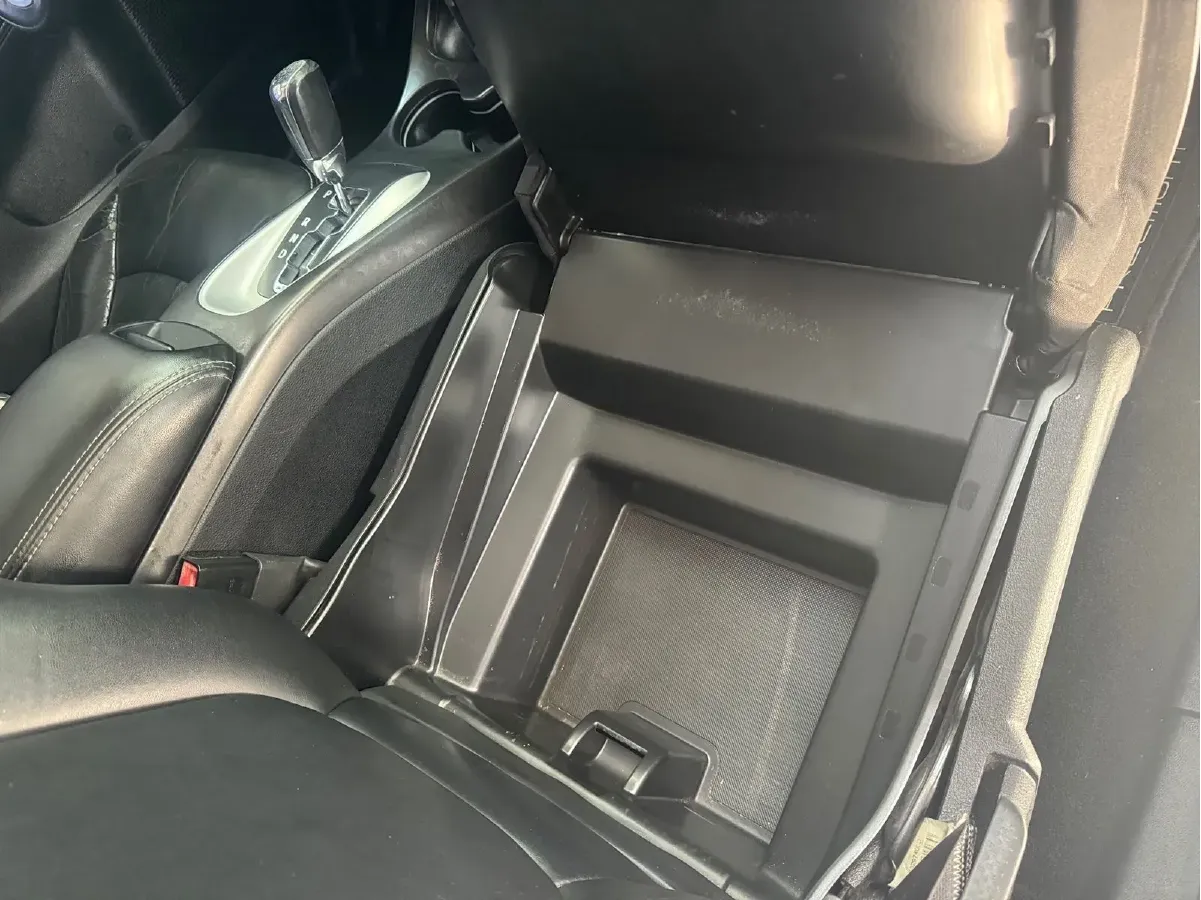 2012 Fiat Freemont 2.4L 170HP L4 6AT,autocango,china used car exporter,china ev exporter,chinese used car exporter,chinese used ev exporter