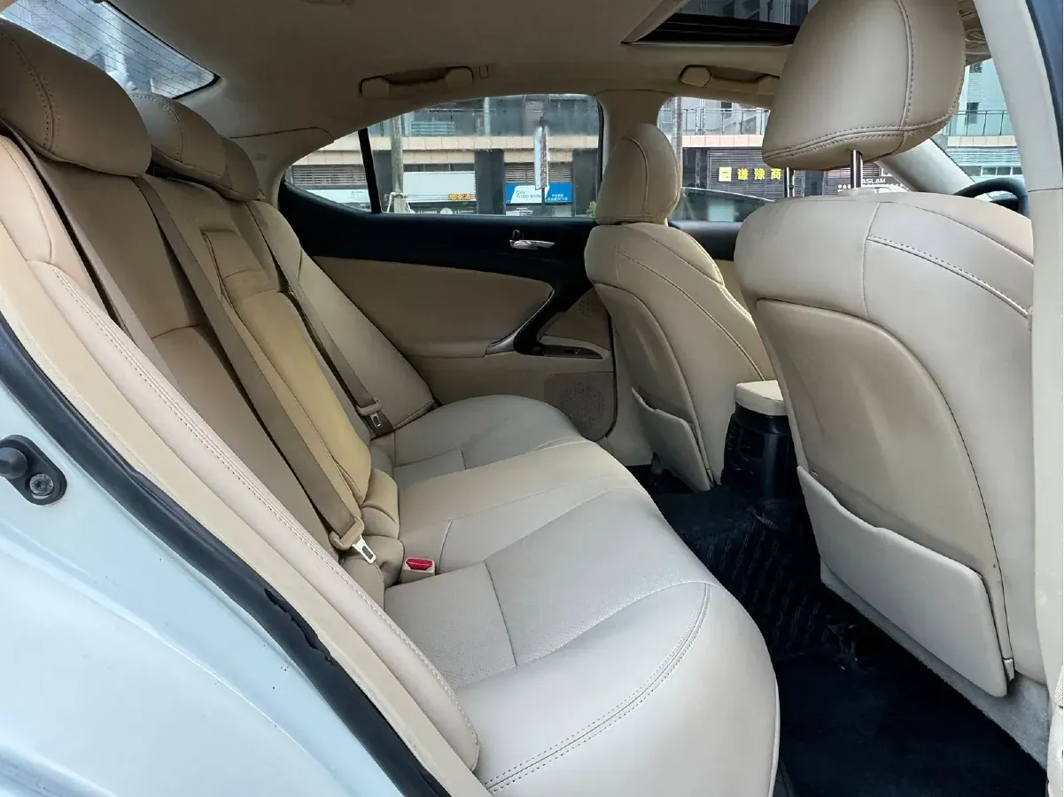 2006 Lexus IS 3.0L 231HP V6 6AT,autocango,china used car exporter,china ev exporter,chinese used car exporter,chinese used ev exporter