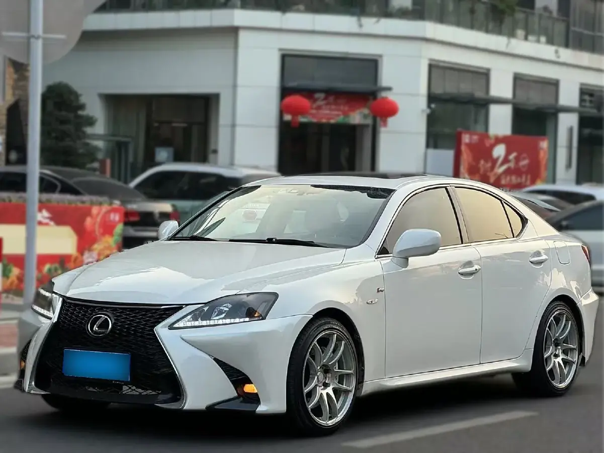 2006 Lexus IS 3.0L 231HP V6 6AT