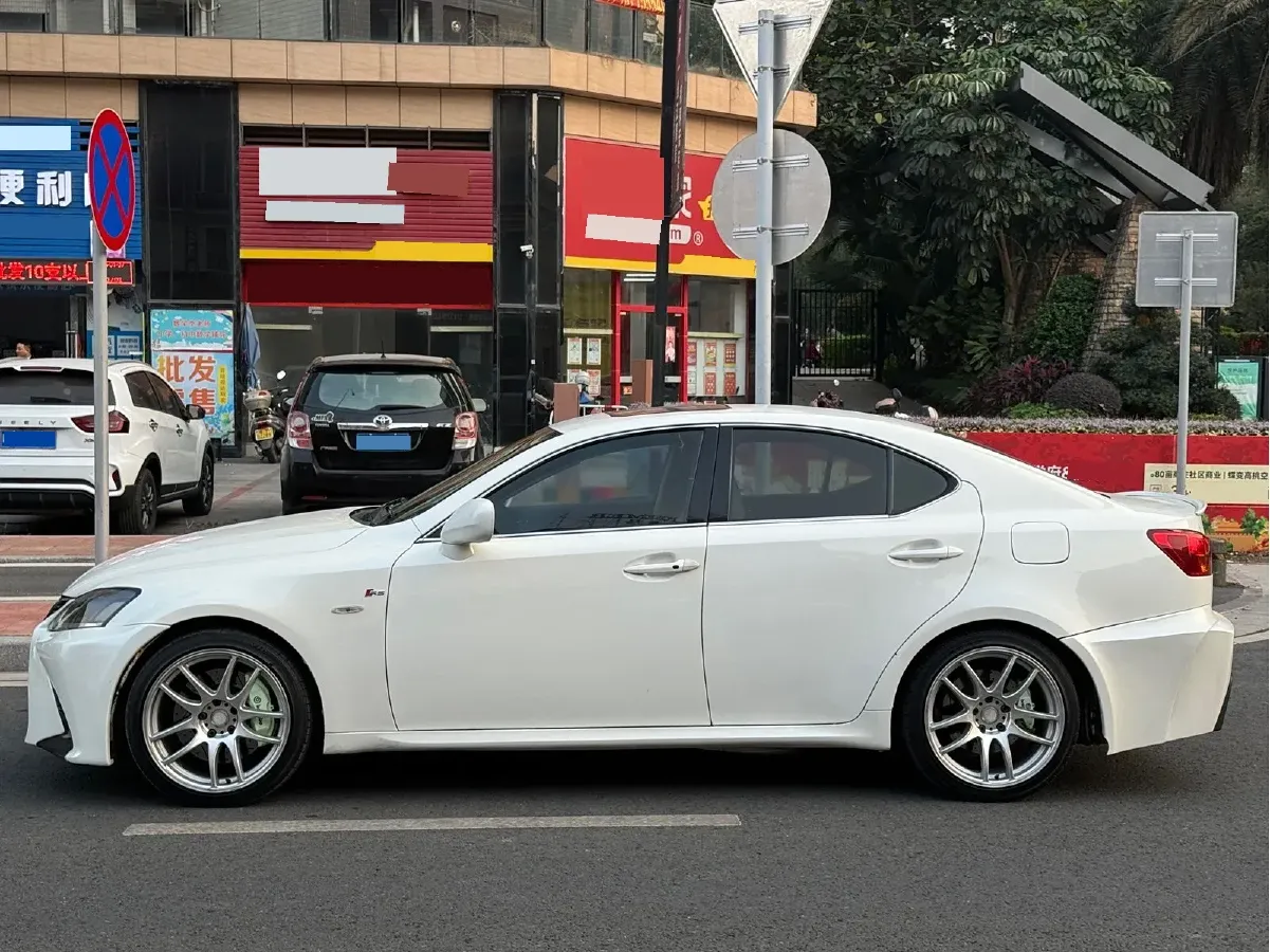 2006 Lexus IS 3.0L 231HP V6 6AT,autocango,china used car exporter,china ev exporter,chinese used car exporter,chinese used ev exporter