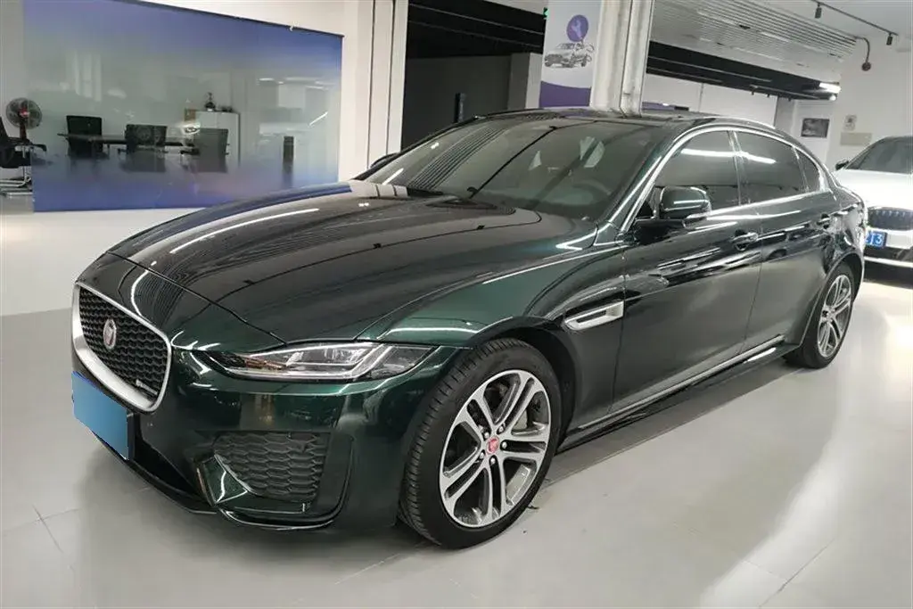 2023 Jaguar XEL 2.0T 250HP L4 8AT