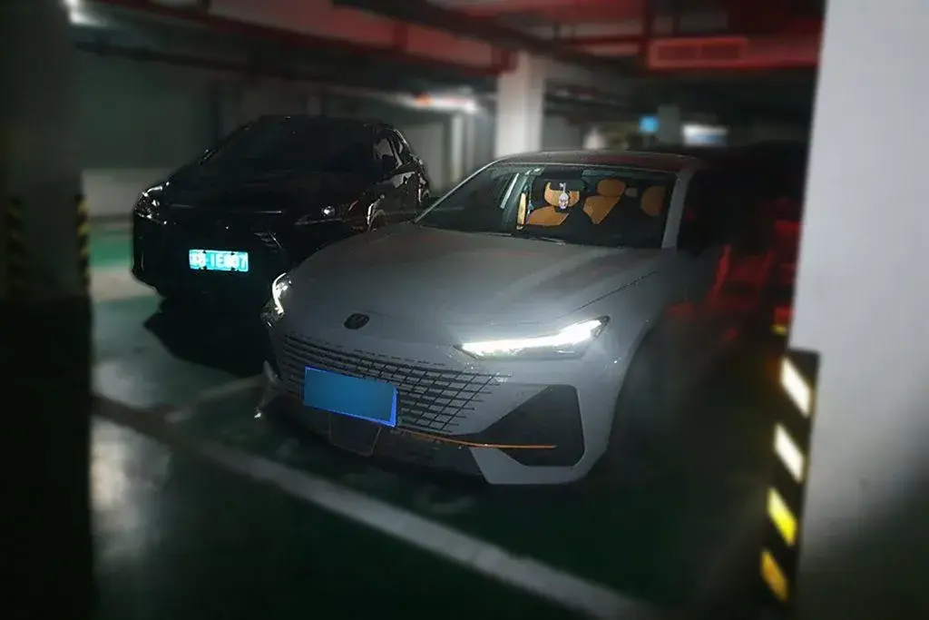 2022 ChangAn UNI-V 1.5T 188HP L4 7DCT