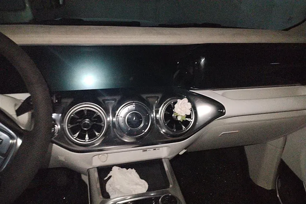 2021 Cyberspace 300 2.0T 227HP L4 8AT,autocango,china used car exporter,china ev exporter,chinese used car exporter,chinese used ev exporter