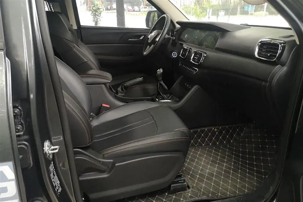 2023 BAW Calorie 2.0L 144HP L4 5MT,autocango,china used car exporter,china ev exporter,chinese used car exporter,chinese used ev exporter