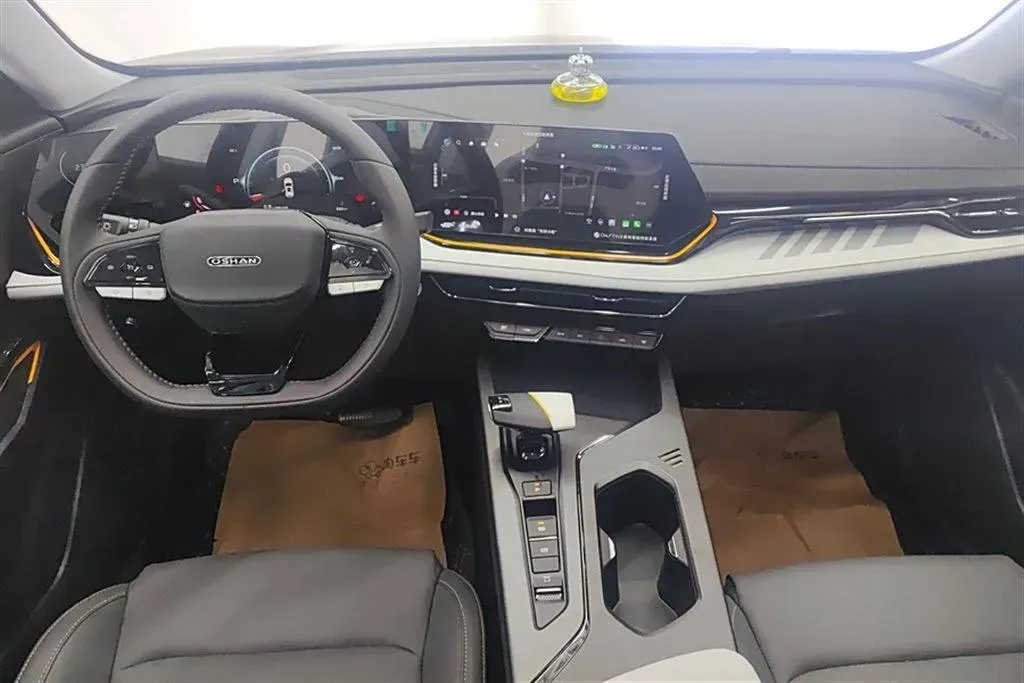 2023 ChangAn Oshan X5 Plus 1.5T 188HP L4 7DCT,autocango,china used car exporter,china ev exporter,chinese used car exporter,chinese used ev exporter