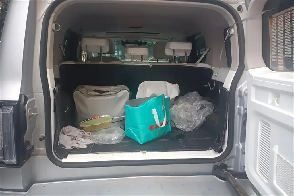 2021 Cyberspace 300 2.0T 227HP L4 8AT,autocango,china used car exporter,china ev exporter,chinese used car exporter,chinese used ev exporter