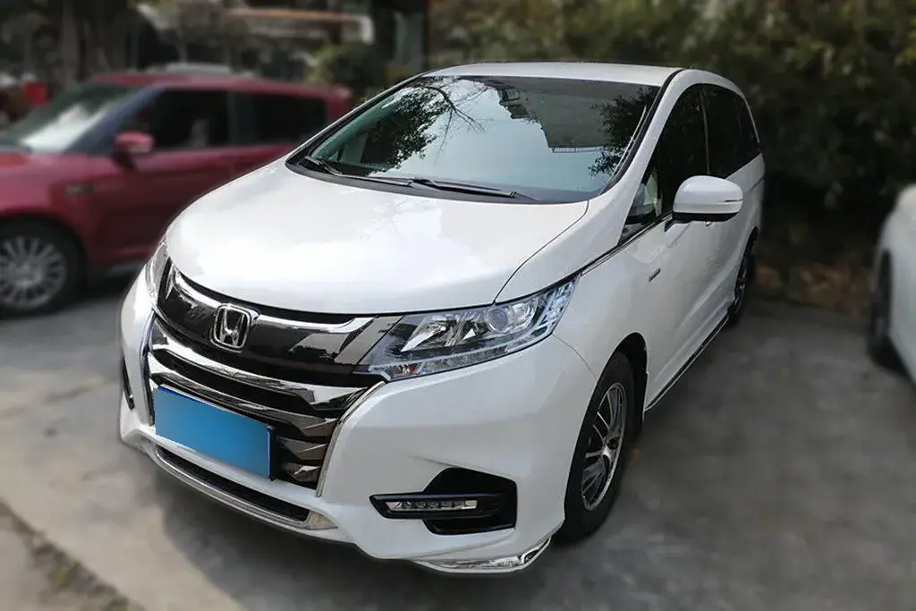 2021 Honda Odyssey 2.0L 146HP L4 E-CVT Hybrid