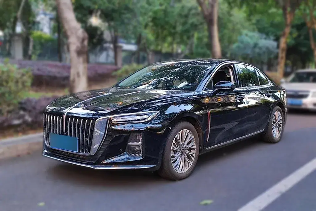 2023 HongQi H5 2.0T 224HP L4 8AT