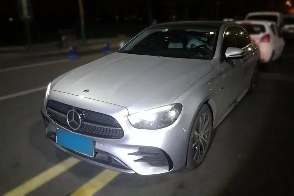 2021 Mercedes-Benz E Class 2.0T 211HP L4 9AT PHEV 25.4KWH