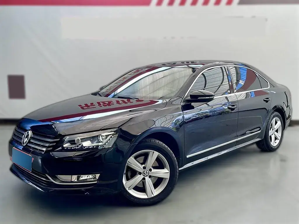 2015 Volkswagen Passat 1.8T 160HP L4 7DCT