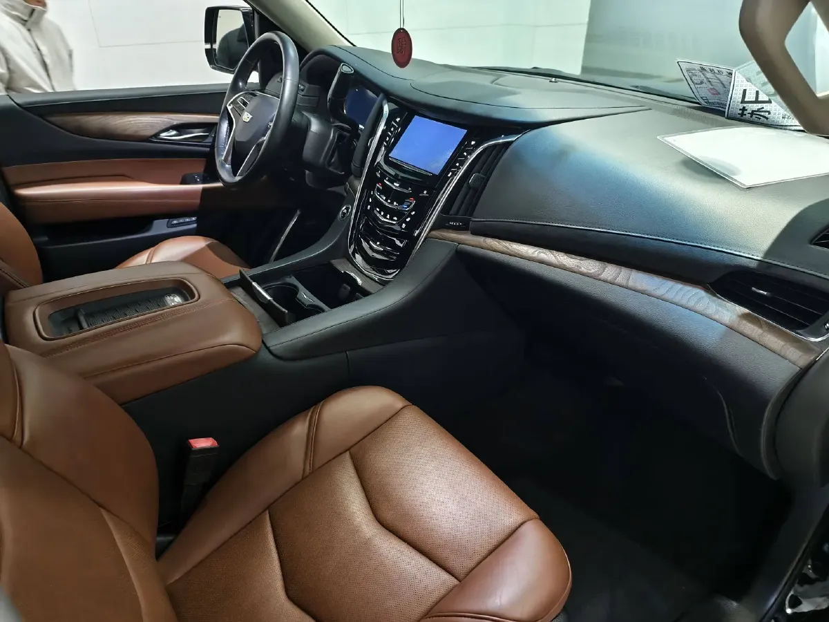 2017 Cadillac ESCALADE 6.2L 426HP V8 8AT,autocango,china used car exporter,china ev exporter,chinese used car exporter,chinese used ev exporter