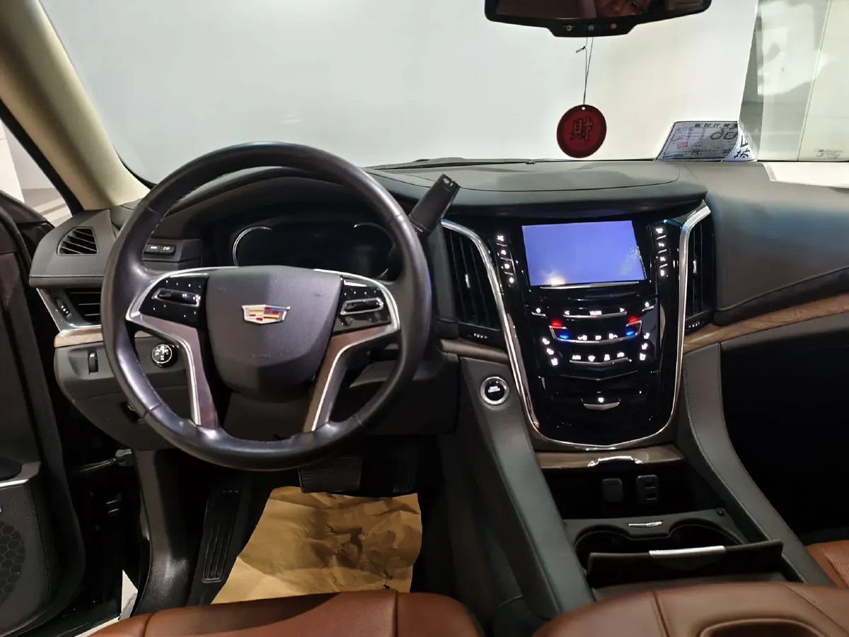 2017 Cadillac ESCALADE 6.2L 426HP V8 8AT,autocango,china used car exporter,china ev exporter,chinese used car exporter,chinese used ev exporter