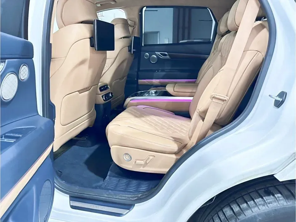 2023 Genesis GV80 2.5T 304HP L4 8AT,autocango,china used car exporter,china ev exporter,chinese used car exporter,chinese used ev exporter