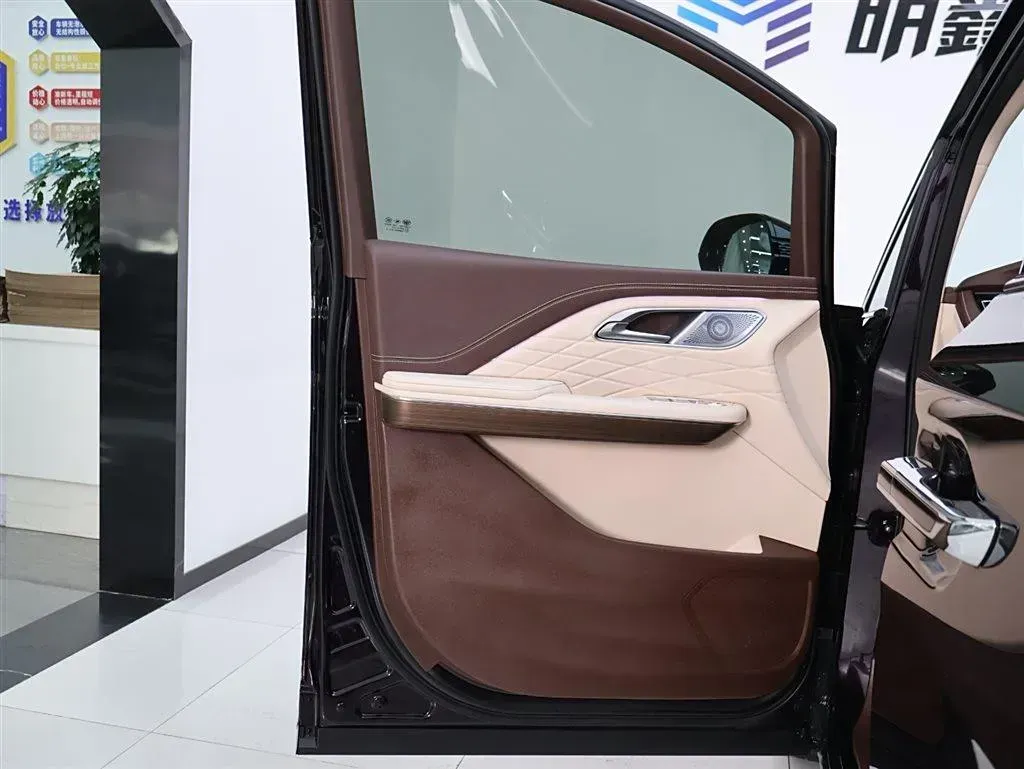 2023 Bestune M9 2.0T 252HP L4 8AT,autocango,china used car exporter,china ev exporter,chinese used car exporter,chinese used ev exporter