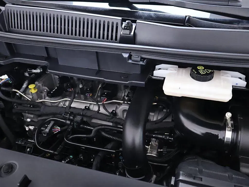 2023 Bestune M9 2.0T 252HP L4 8AT,autocango,china used car exporter,china ev exporter,chinese used car exporter,chinese used ev exporter