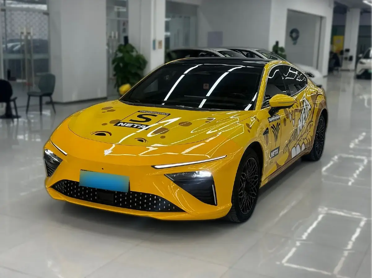 2022 Neta S Range Extended 231HP REEV 43.51KWH