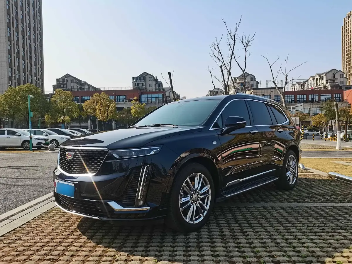 2022 Cadillac XT6 2.0T 237HP L4 9AT
