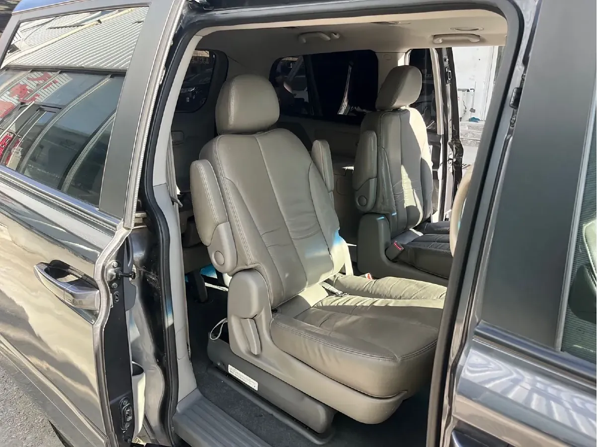 2013 Kia VQ 2.2T 197HP L4 6AT,autocango,china used car exporter,china ev exporter,chinese used car exporter,chinese used ev exporter