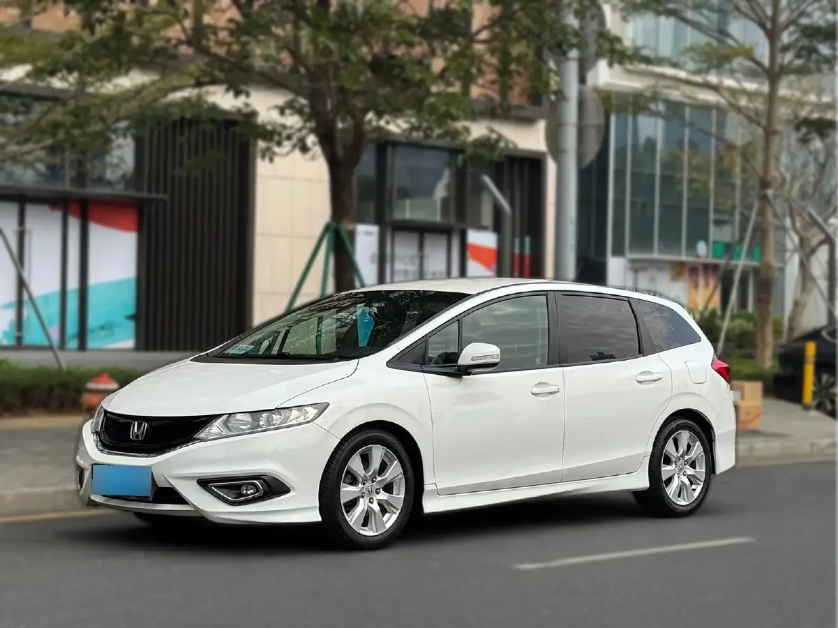 2014 Honda Jade 1.8L 141HP L4 CVT