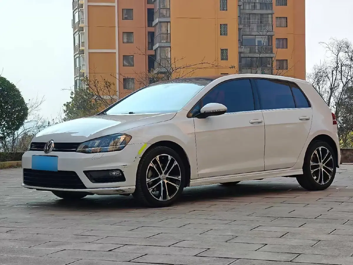 2016 Volkswagen Golf 1.4T 150HP L4 7DCT