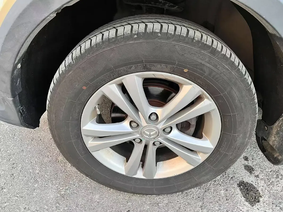 2016 BAIC Hyosow S3 1.5L 113HP L4 5MT,autocango,china used car exporter,china ev exporter,chinese used car exporter,chinese used ev exporter