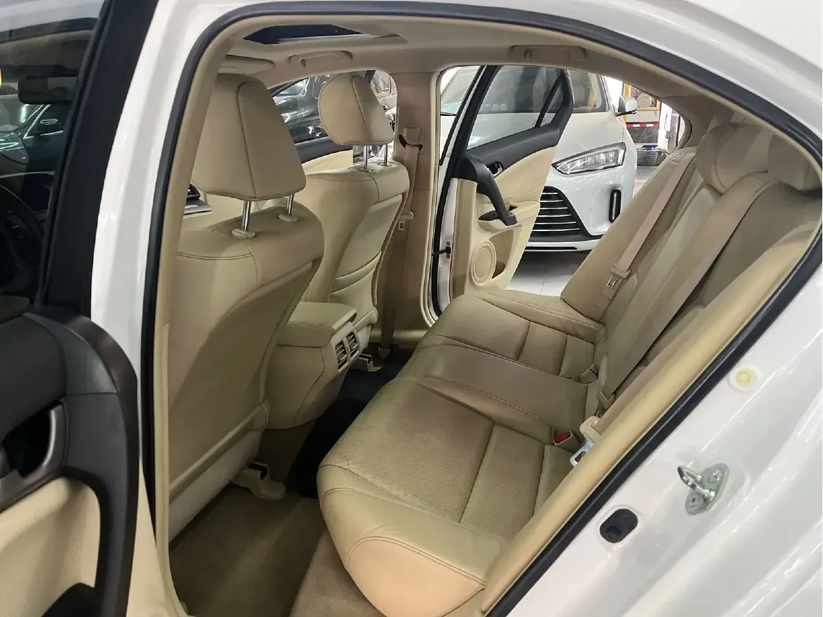 2009 Honda Spirior 2.4L 181HP L4 5AT,autocango,china used car exporter,china ev exporter,chinese used car exporter,chinese used ev exporter