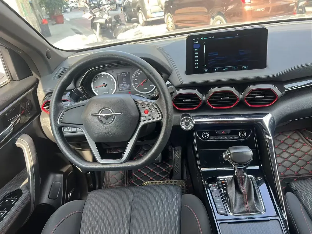 2020 HaiMa 8S 1.6T 195HP L4 6AT,autocango,china used car exporter,china ev exporter,chinese used car exporter,chinese used ev exporter