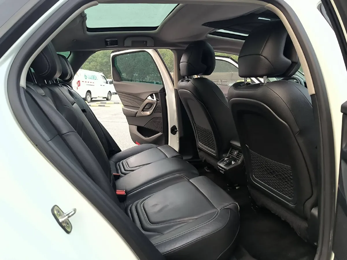 2013 DS 5 1.6T 163HP L4 6AT,autocango,china used car exporter,china ev exporter,chinese used car exporter,chinese used ev exporter