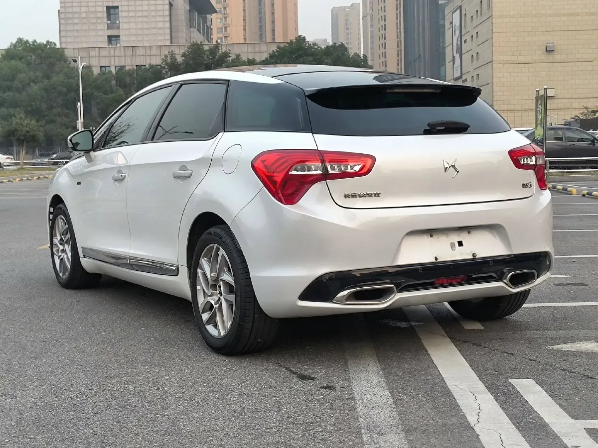 2013 DS 5 1.6T 163HP L4 6AT,autocango,china used car exporter,china ev exporter,chinese used car exporter,chinese used ev exporter