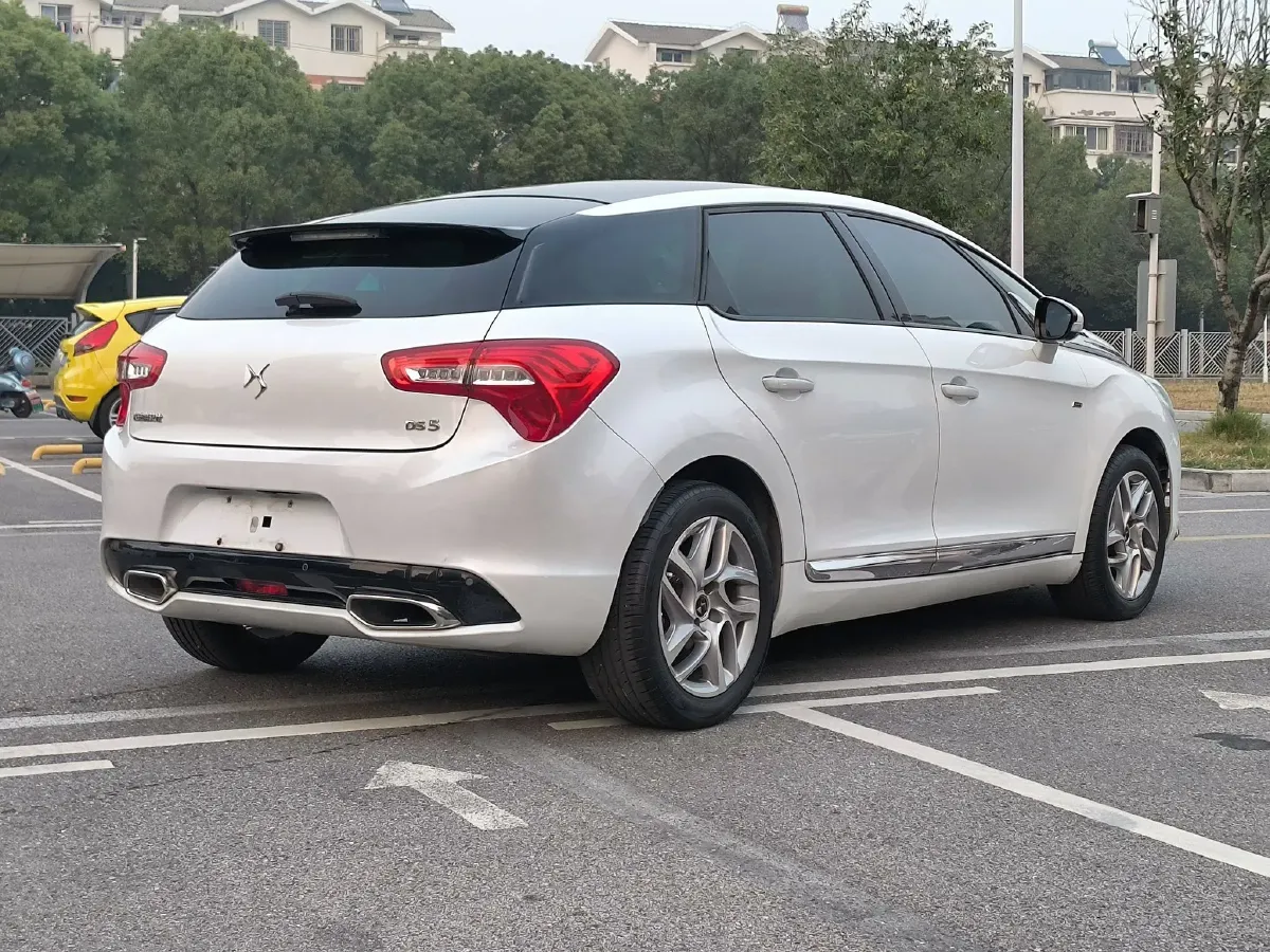 2013 DS 5 1.6T 163HP L4 6AT,autocango,china used car exporter,china ev exporter,chinese used car exporter,chinese used ev exporter