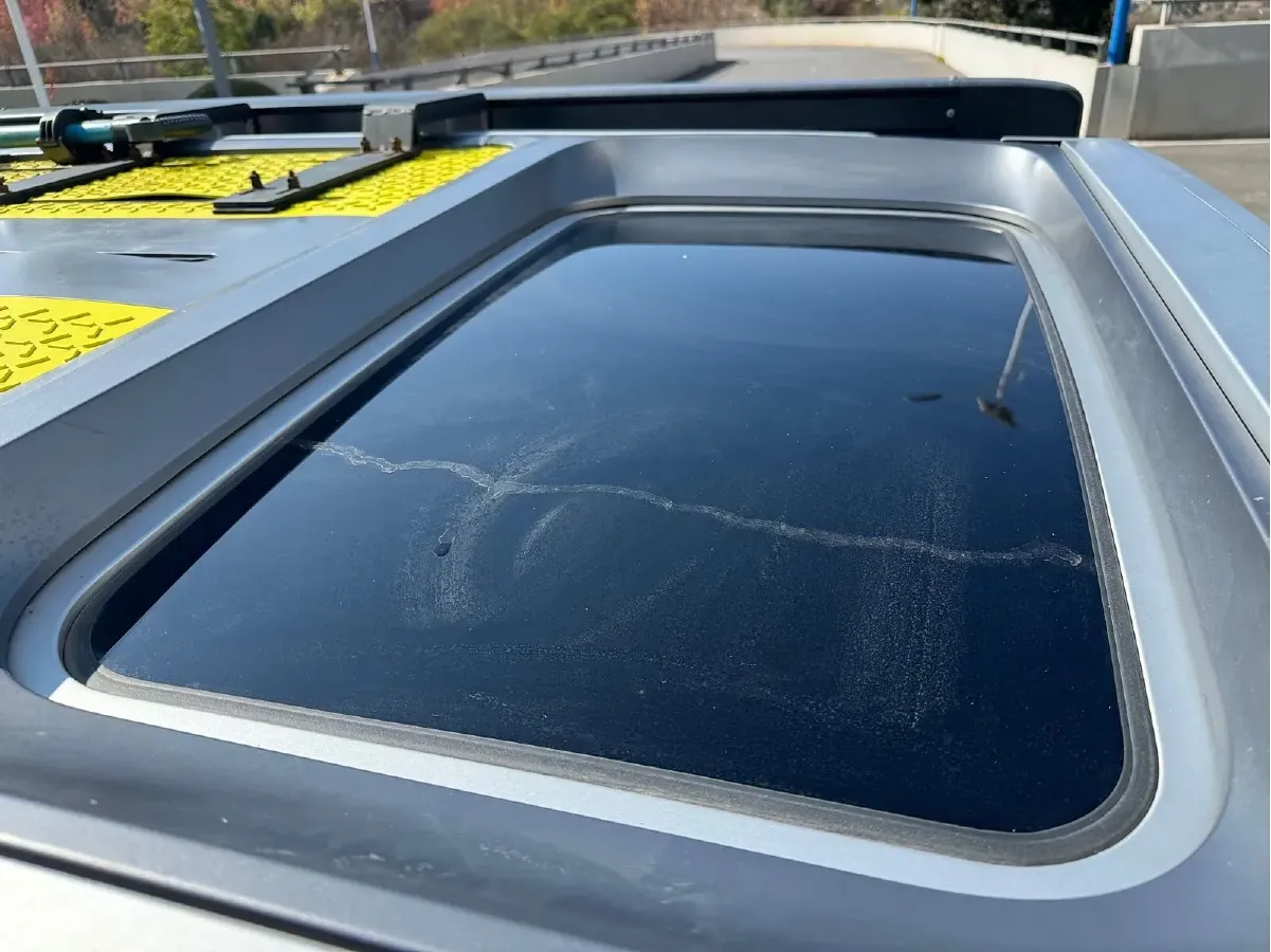 2021 Cyberspace 300 2.0T 227HP L4 8AT,autocango,china used car exporter,china ev exporter,chinese used car exporter,chinese used ev exporter