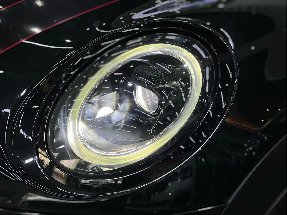 2022 MINI JCW 2.0T 231HP L4 8AT,autocango,china used car exporter,china ev exporter,chinese used car exporter,chinese used ev exporter