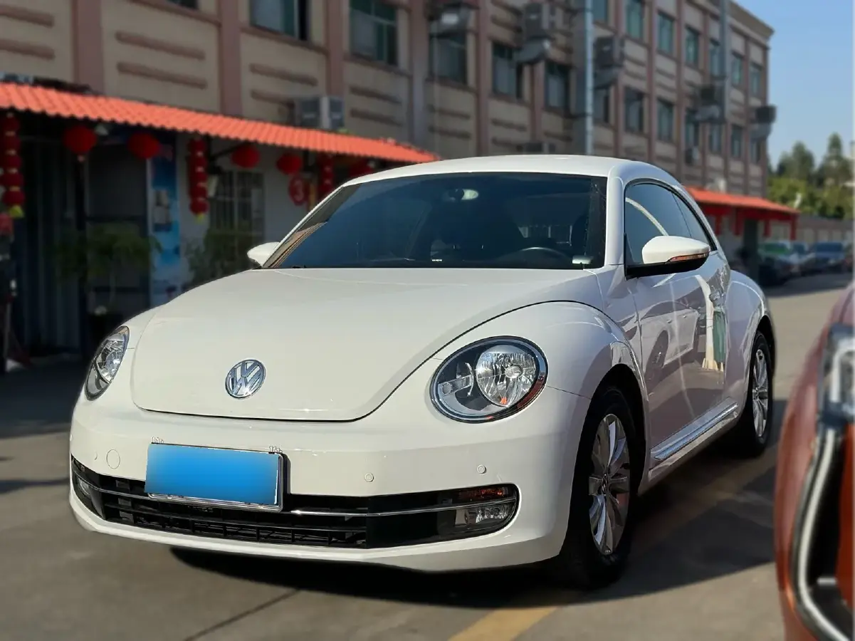 2014 Volkswagen Beetle 1.4T 160HP L4 7DCT