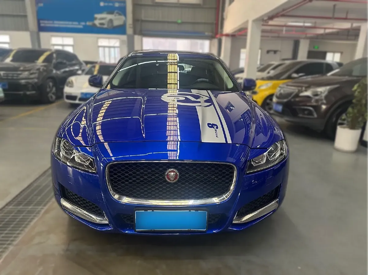 2018 Jaguar XF 2.0T 250HP L4 8AT,autocango,china used car exporter,china ev exporter,chinese used car exporter,chinese used ev exporter