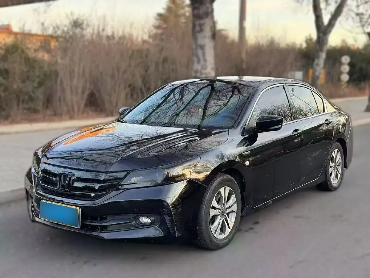 2015 Honda Accord 2.0L 155HP L4 CVT