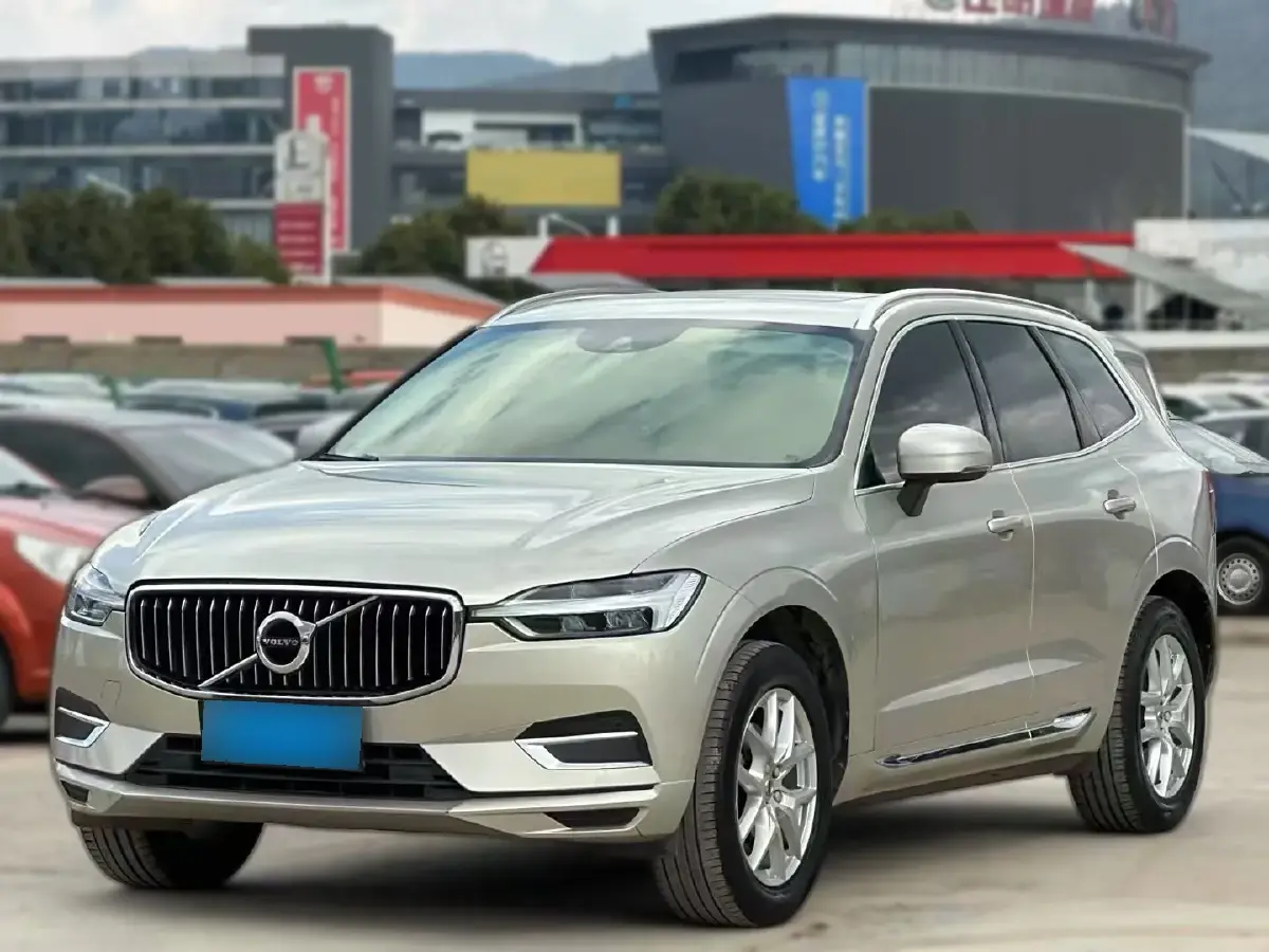 2020 Volvo XC60 2.0T 254HP L4 8AT