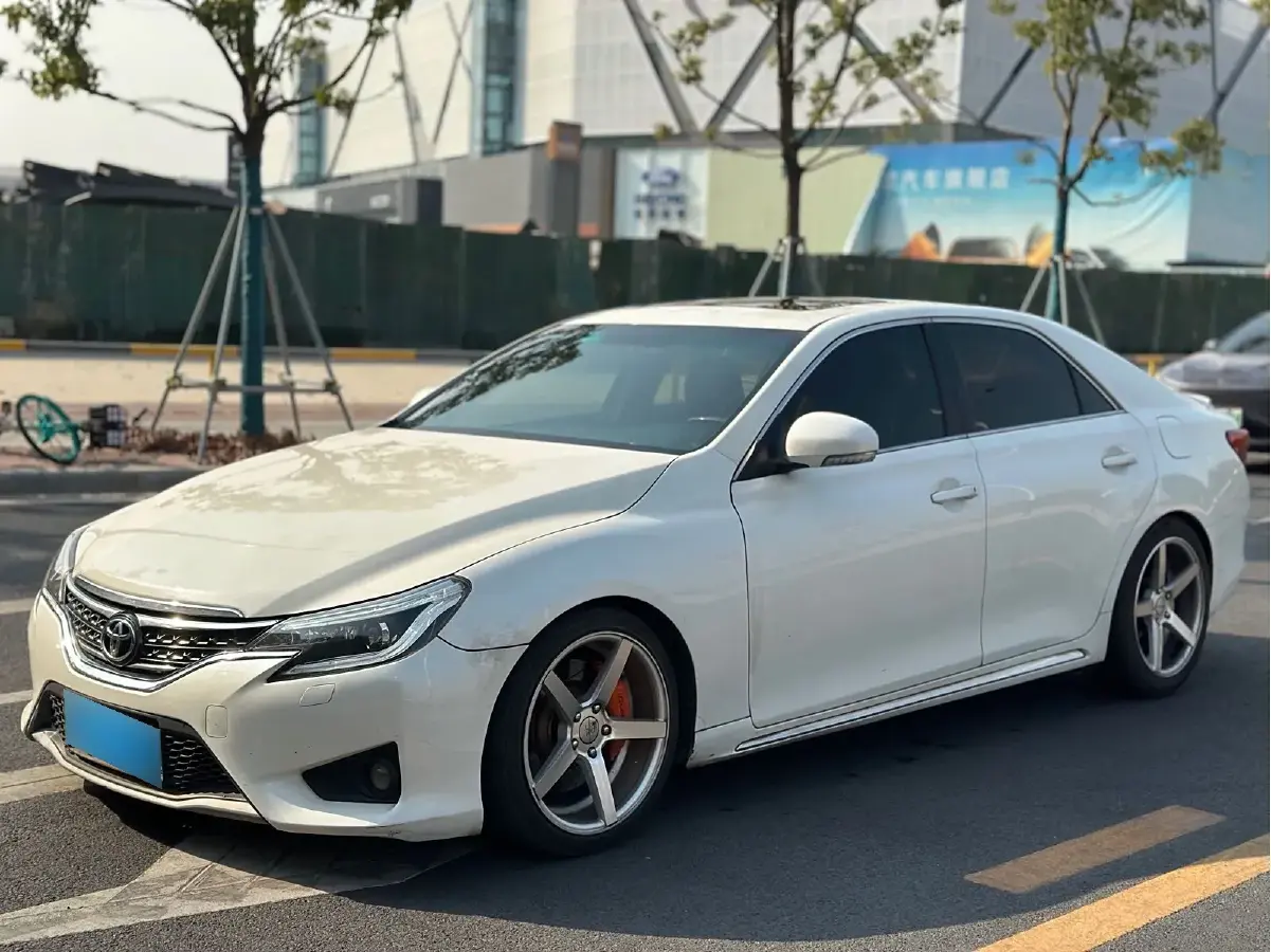 2013 Toyota Reiz 2.5L 193HP V6 6AT