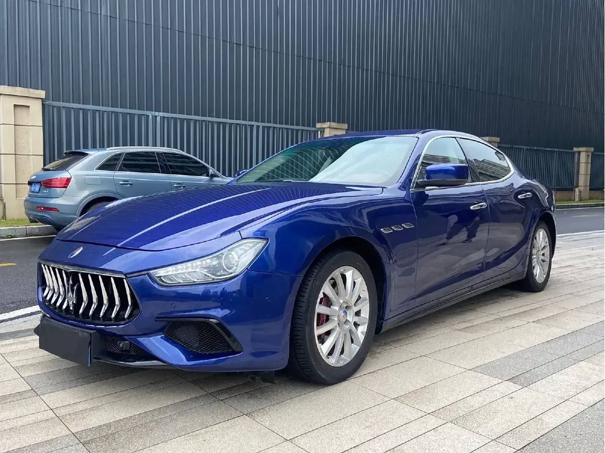 2014 Maserati Ghibli 3.0T 330HP V6 8AT