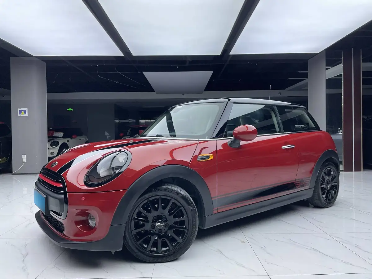 2014 MINI MINI 1.2T 102HP L3 6AT